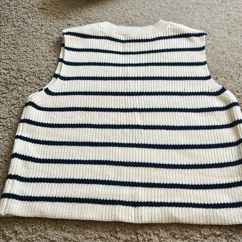 Zara vest sweater - Picture 3 of 4